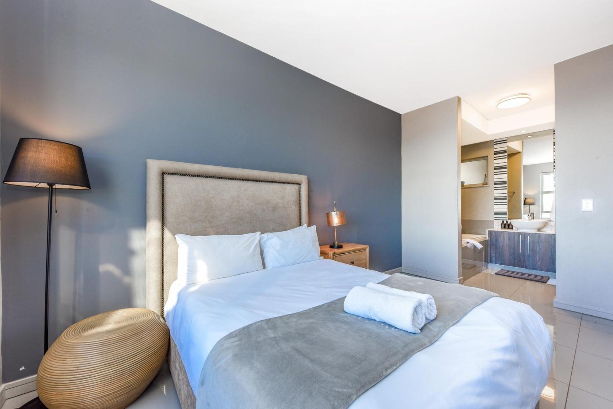 The Tyrwhitt Rosebank Apartments (Adults Only) Johannesburgo Exterior foto