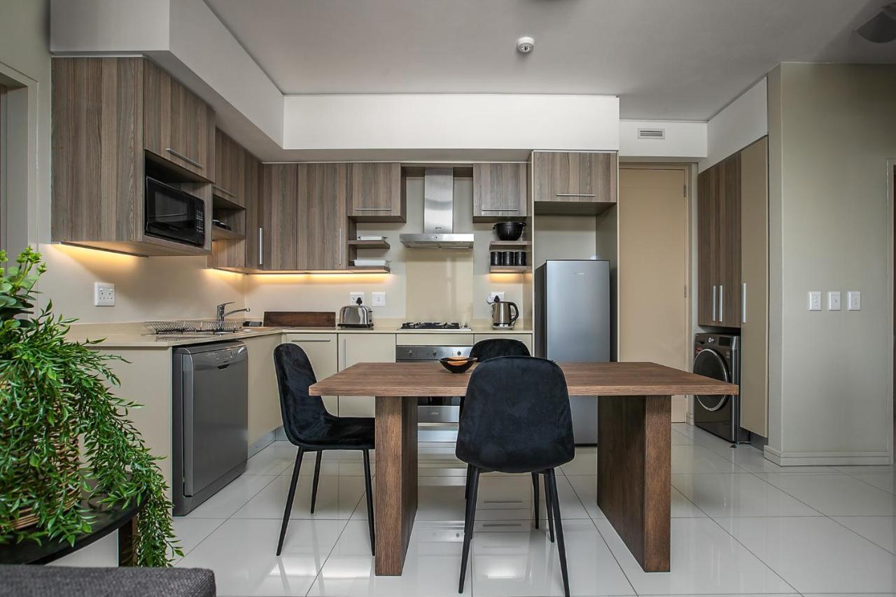 The Tyrwhitt Rosebank Apartments (Adults Only) Johannesburgo Exterior foto