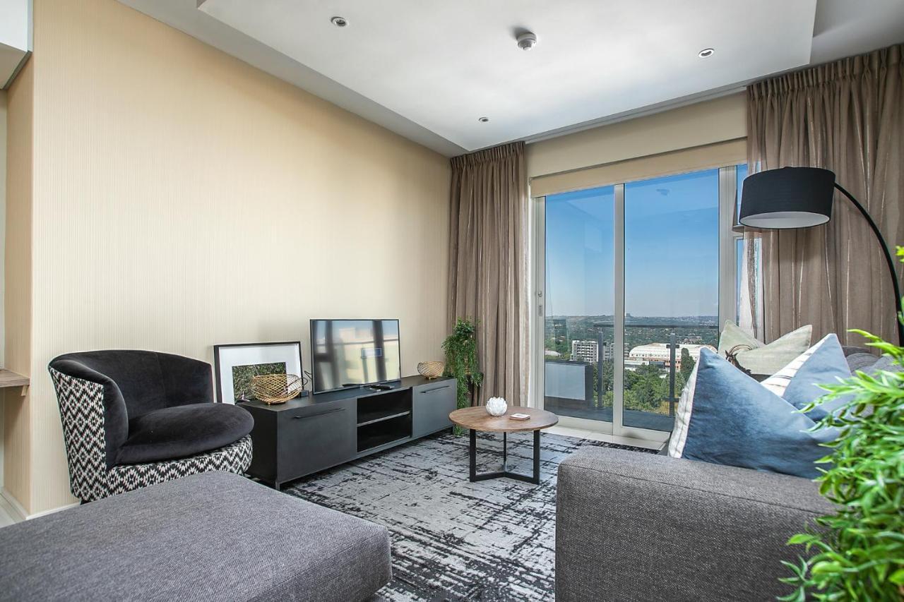 The Tyrwhitt Rosebank Apartments (Adults Only) Johannesburgo Exterior foto