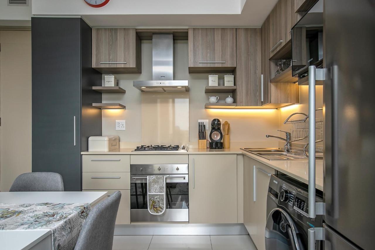 The Tyrwhitt Rosebank Apartments (Adults Only) Johannesburgo Exterior foto