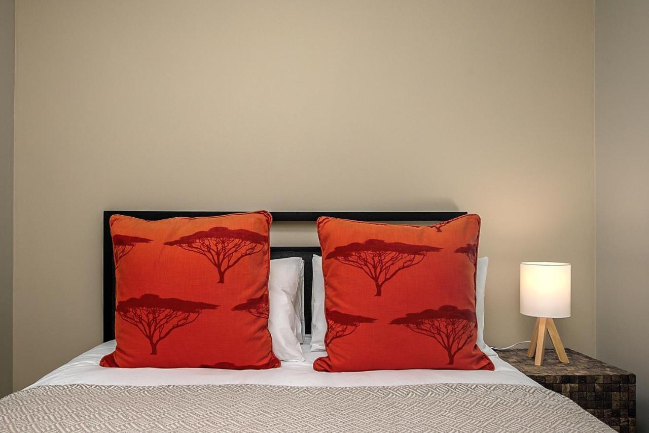 The Tyrwhitt Rosebank Apartments (Adults Only) Johannesburgo Exterior foto